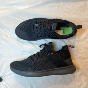 Black Nike Free Commuter- 2017